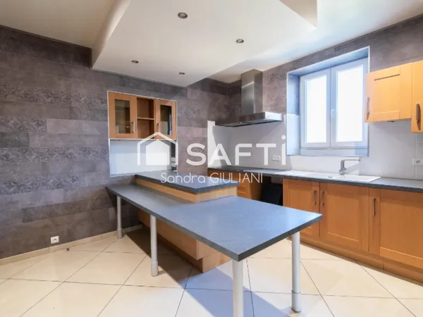 Appartement duplex entièrement rénové avec jardin !