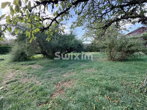 TERRAIN CONSTRUCTIBLE 600 M²