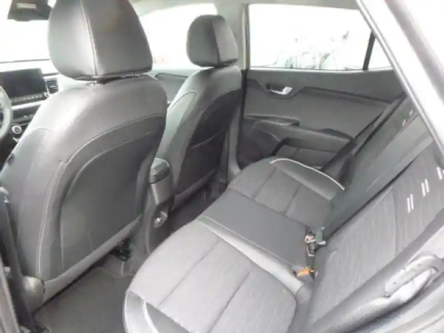 Kia Stonic 1.0 t-gdi 100ch gt line dct7 — photo 13