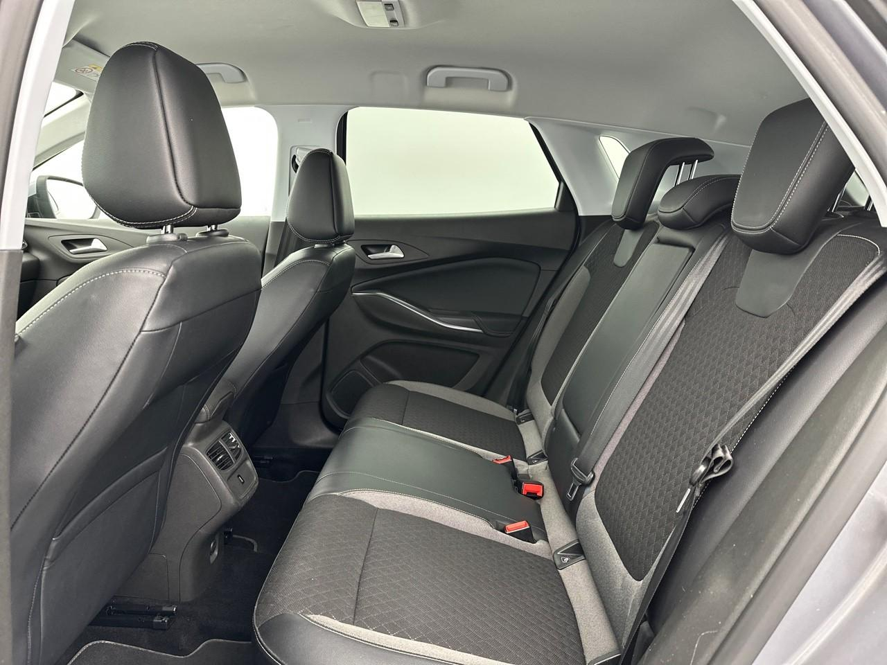 Opel Grandland x 1.2 turbo 130 ch ecotec elite — photo 11