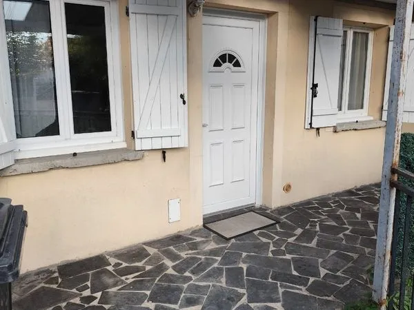 Maisonnette de plain-pied 30 m² avec terrasse couverte 10 m² - Environnement calme