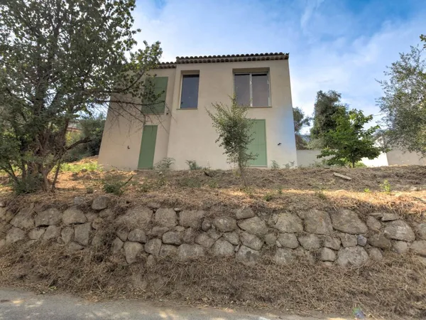 Maison hors d'eau hors d'air à terminer
