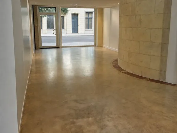Local commercial 145 m² BORDEAUX