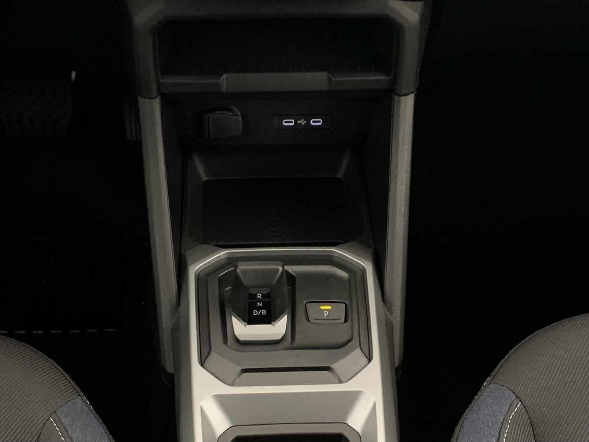 Dacia Bigster — photo 17