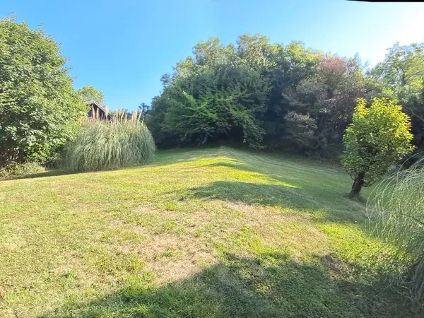 Saint Martin le Vinoux Village terrain de 810 m2