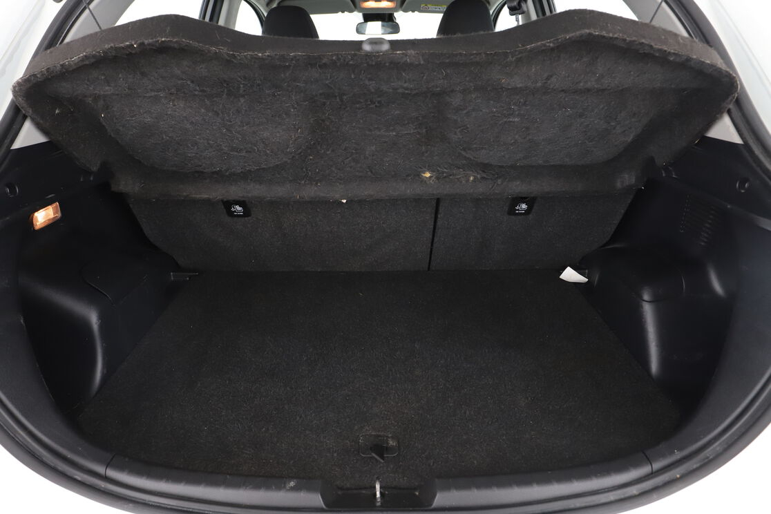 Toyota Yaris 1.5 Hybrid France — photo 16