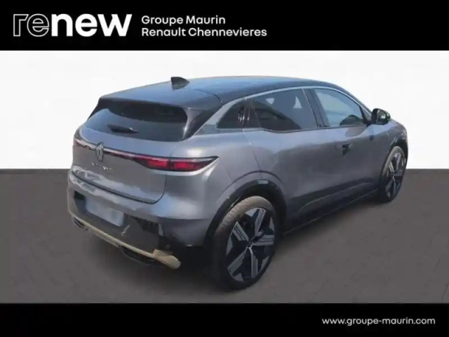 Renault Megane e-tech electric ev60 220ch iconic super charge -b — photo 5