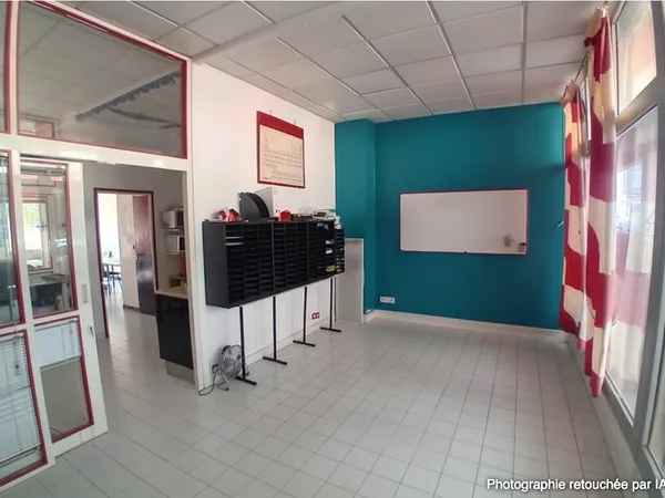 Local commercial 3 pièces 67 m²