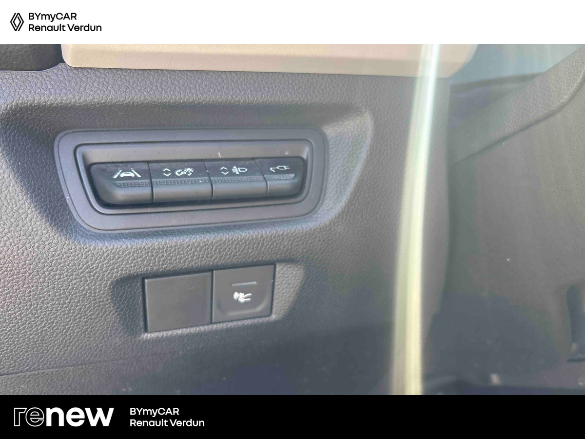 Renault Zoe R110 - 22B — photo 21