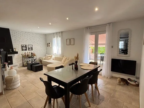 À vendre - Maison de plain-pied 100 m² - 4 chambres - Saint-Georges-du-Bois