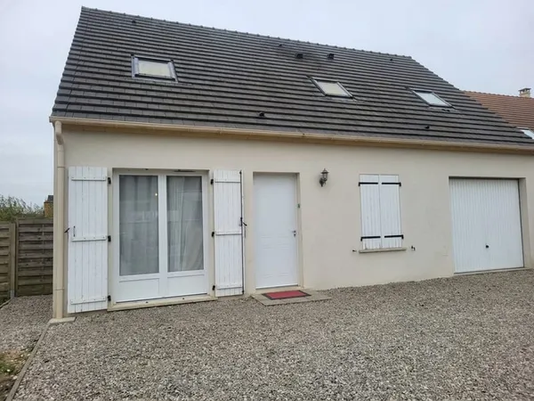 EN EXCLUSIVITE SUR LA COMMUNE DE SACY LE PETIT