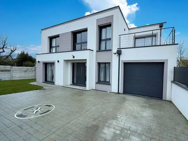 Maison 7 pièces 180 m²