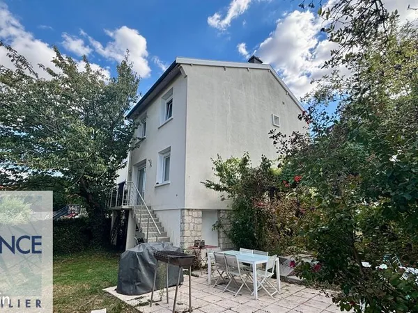 Maison 5 pièces 90 m²