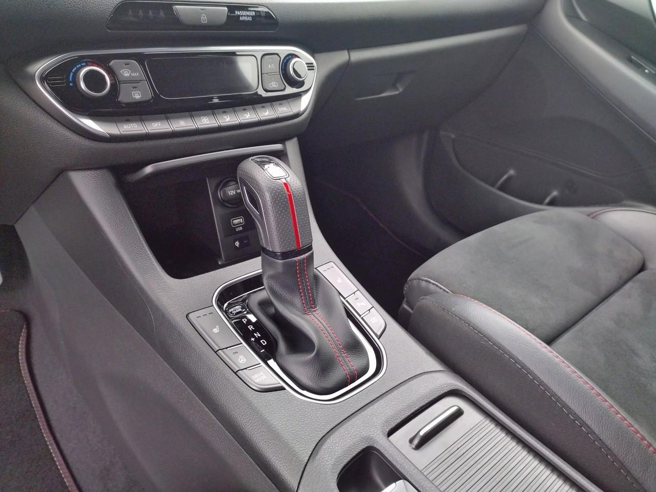 Hyundai I30 fastback 1.5 t-gdi 160 dct-7 hybrid 48v n line — photo 21