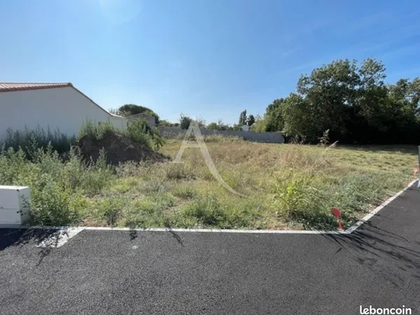 Terrain 438 m² SAINT AGNANT