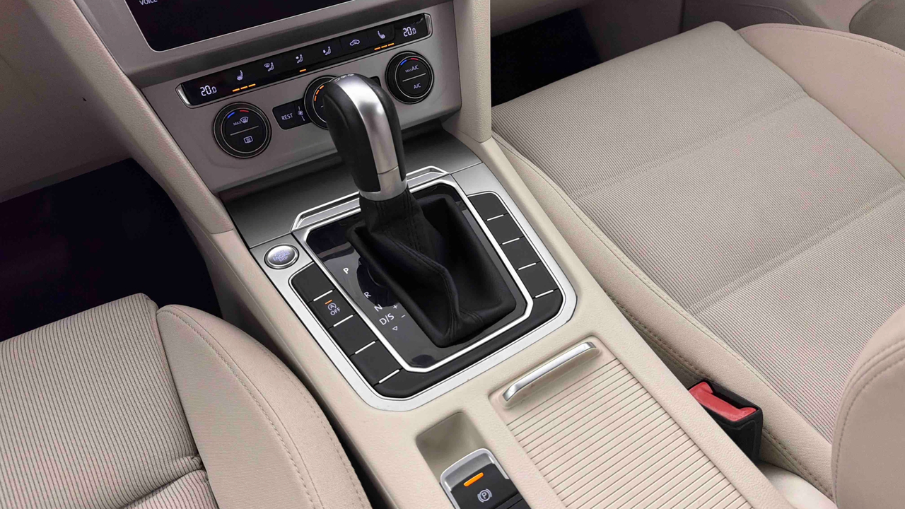 Volkswagen Passat SW 1.4 TSI 150 ACT BMT DSG7 — photo 36
