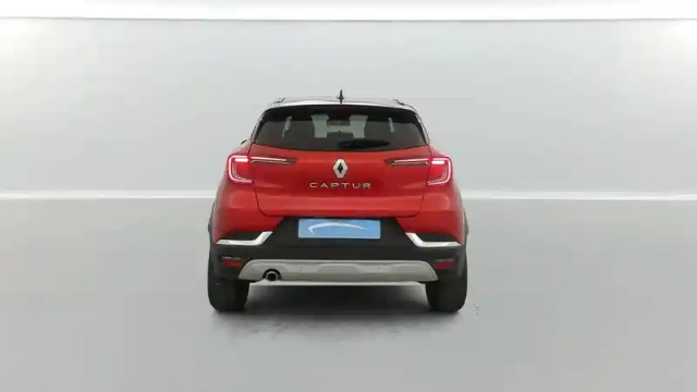 Renault Captur blue dci 115 edc — photo 14