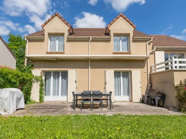 Maison 5 pièces 144 m²