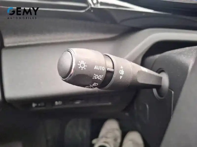 Peugeot 308 sw electrique 54 kwh 156ch — photo 29