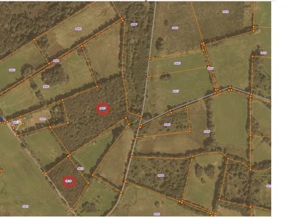 Terrain 82860 m²