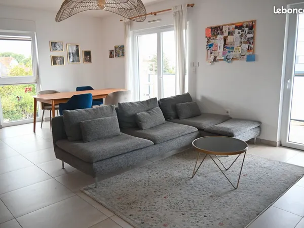 T4 de 81 m² avec balcon de 18 m², cave et garage