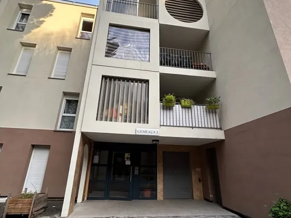 Martigues ' Appartement meuble de type 2 '