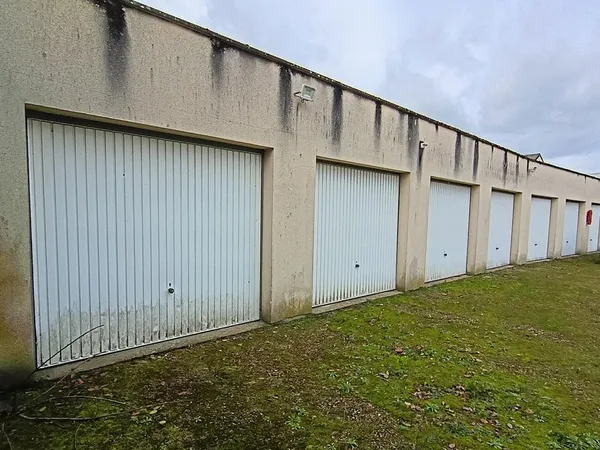 Gisors - Garage 17m2 dans cour fermée