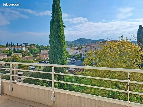 Appartement T2 38m² - Dernier étage & Terrasse - Parking, Ascenseur - DPE B