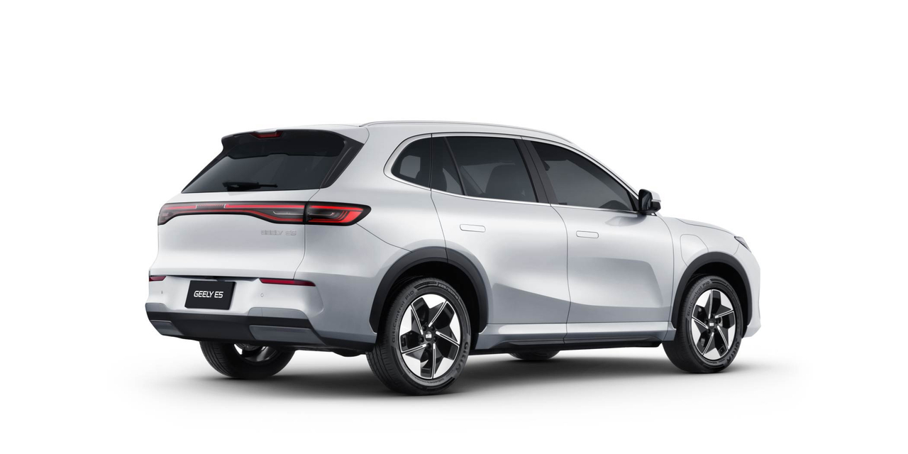 Geely E5 — photo 16
