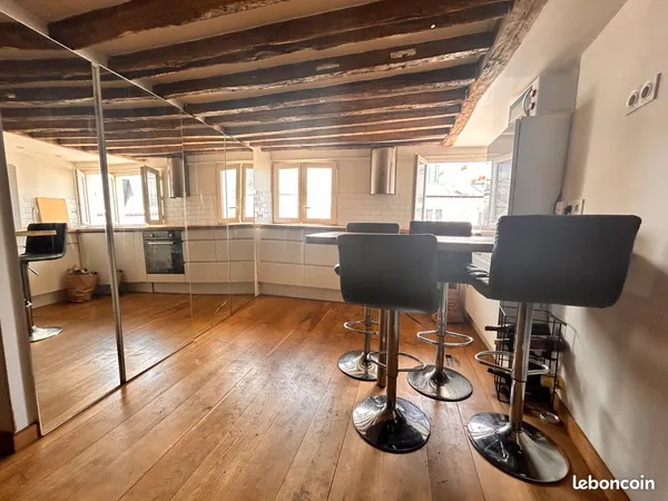 Loue 30 m2 meublé Paris 3
