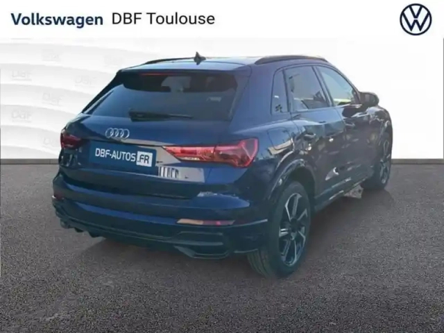 Audi Q3 35 tfsi 150 ch s tronic 7 s line — photo 7