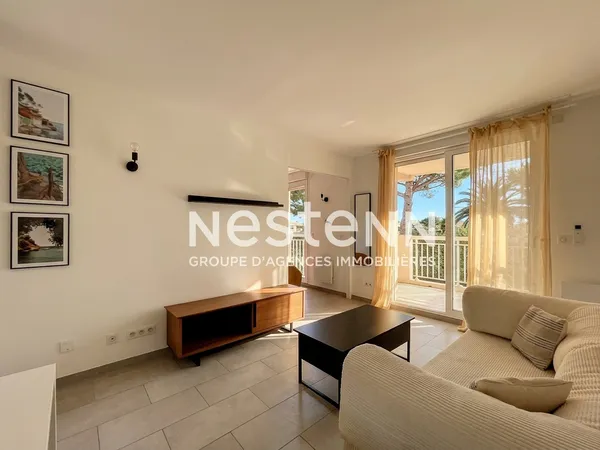 GOLFE-JUAN - 2/3P - DERNIER ETAGE - TERRASSE - PISCINE