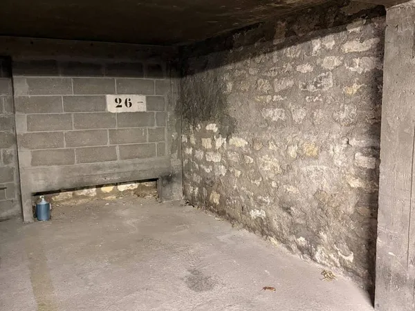 Parking 11 m²