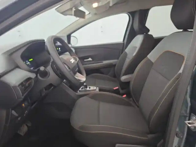 Dacia Jogger eco-g 120 auto 7 pl — photo 398