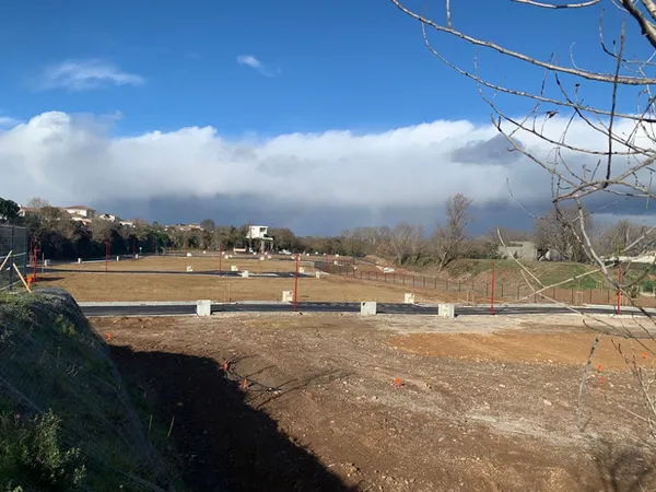 Terrain 350 m²