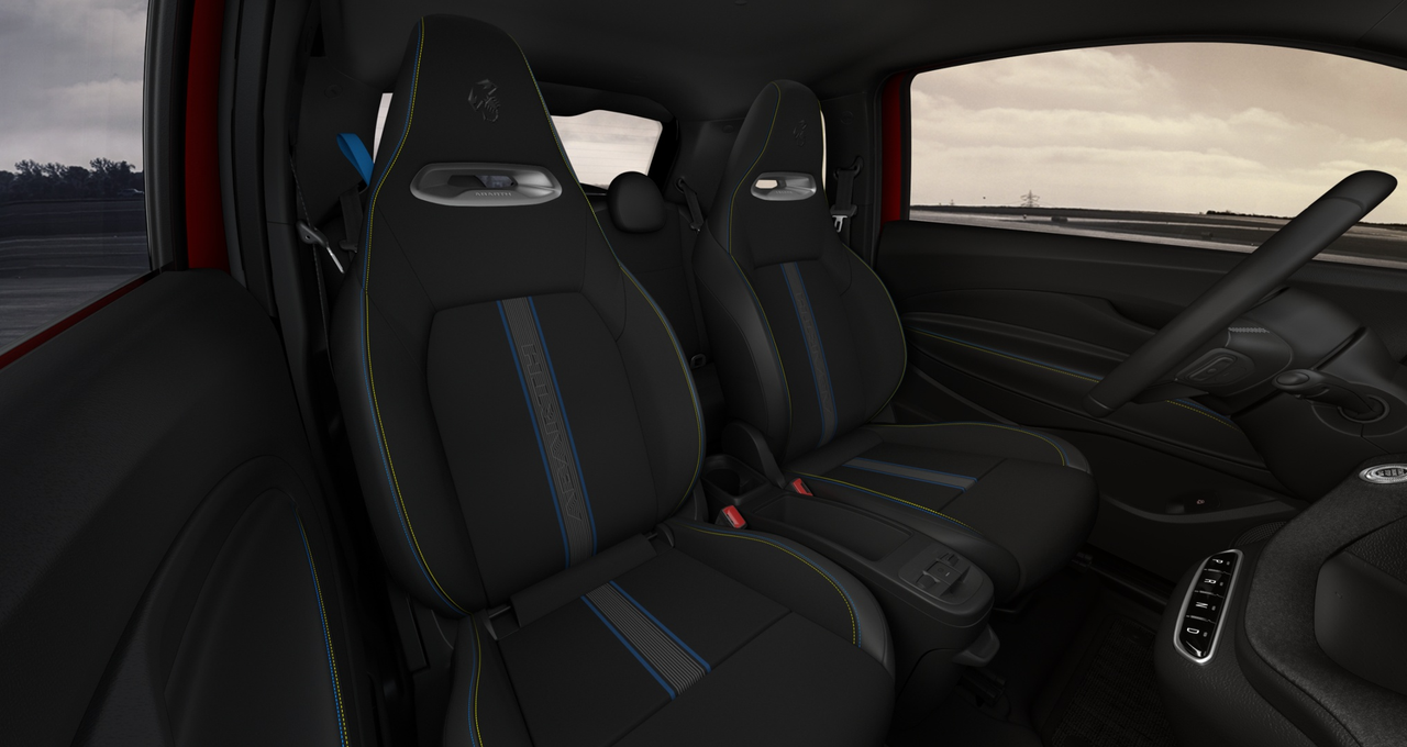 Abarth 500C e 155 ch — photo 11