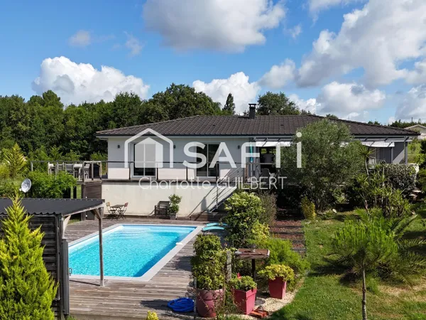Maison de plain-pied avec 3 chambres et piscine