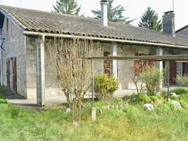 Maison en pierre à rénover 4 pièces 100m2