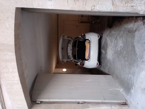 Garage proche Palais des Papes