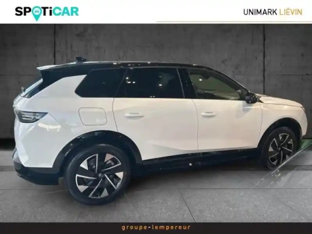 Opel Grandland 1.6 hybrid rechargeable 195ch gs e-dct7 — photo 4