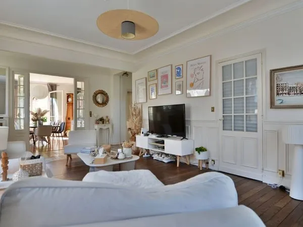Maison 5 pièces 180 m²