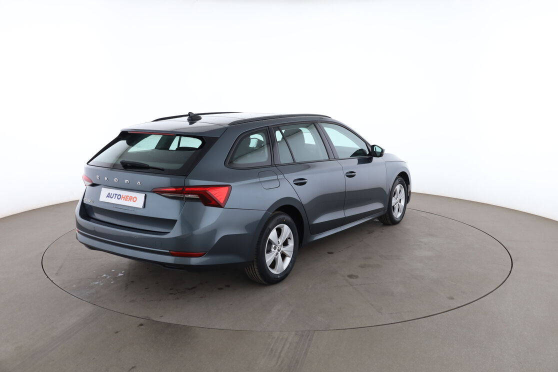 Skoda Octavia Combi 2.0 TDI SCR Business DSG7 — photo 5