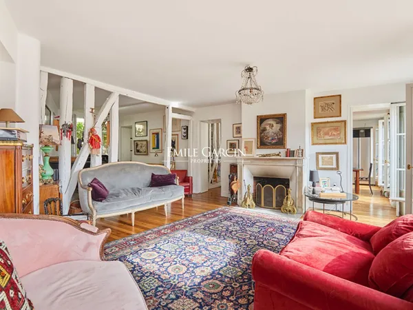 A vendre - Appartement - Paris 75003 - Proche place des Vosges - Vues dégagées