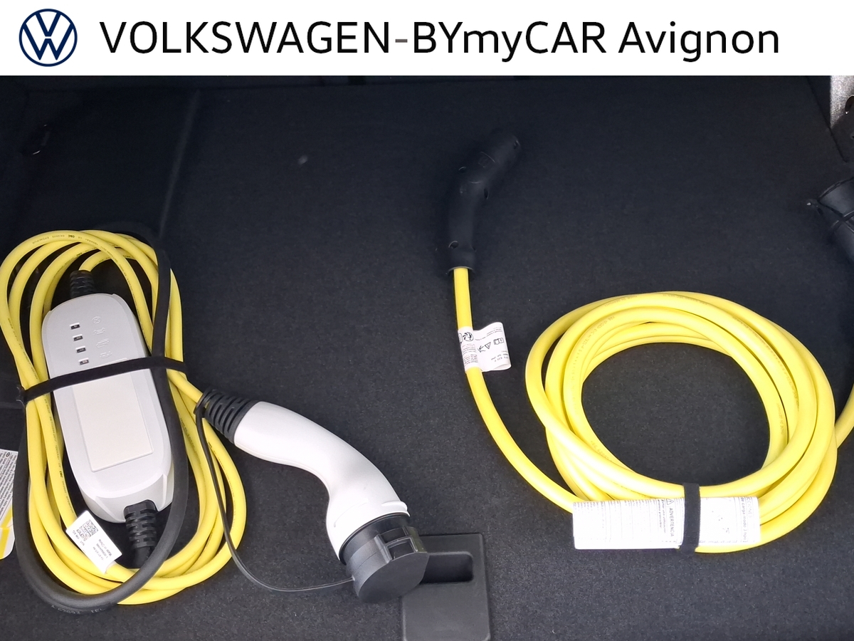 Volkswagen Golf 1.5 eHybrid 204 DSG6 — photo 35