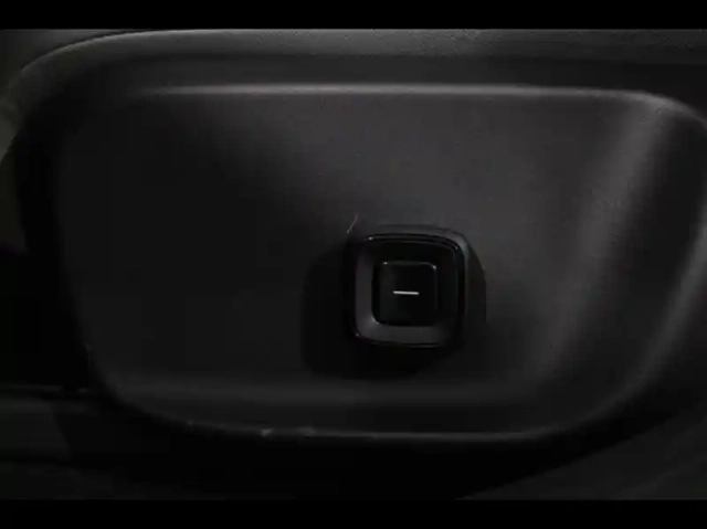 Volvo Ex30 cross country twin performance 428ch ultra — photo 11