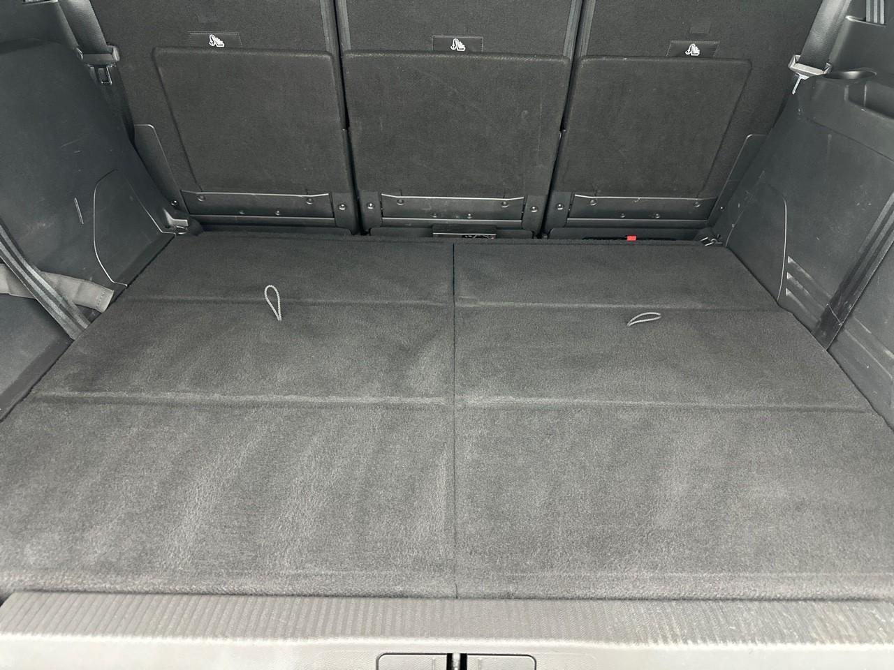 Peugeot 5008 puretech 180ch s&s eat8 gt pack — photo 6