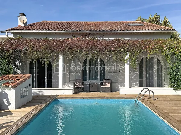 Maison 6 pièces 194 m²