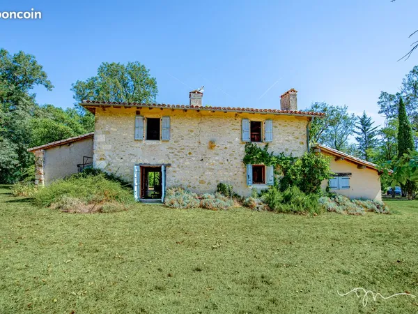 Maison 7 pièces 284 m²