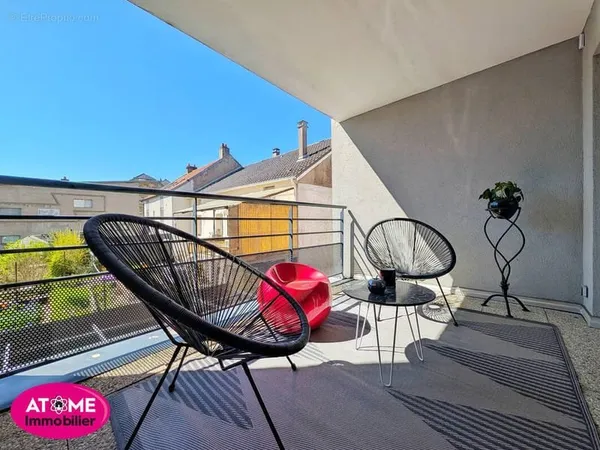 À vendre Superbe F3 moderne avec terrasse plein sud & garage à Rombas