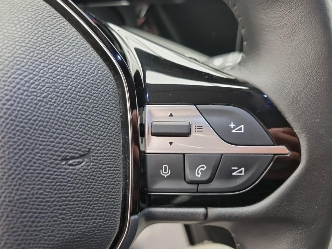 Peugeot 308 hybrid 136 e-dcs6 active pack — photo 22